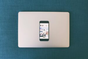 Instagram Reels - kompletny poradnik dla firm w 2026